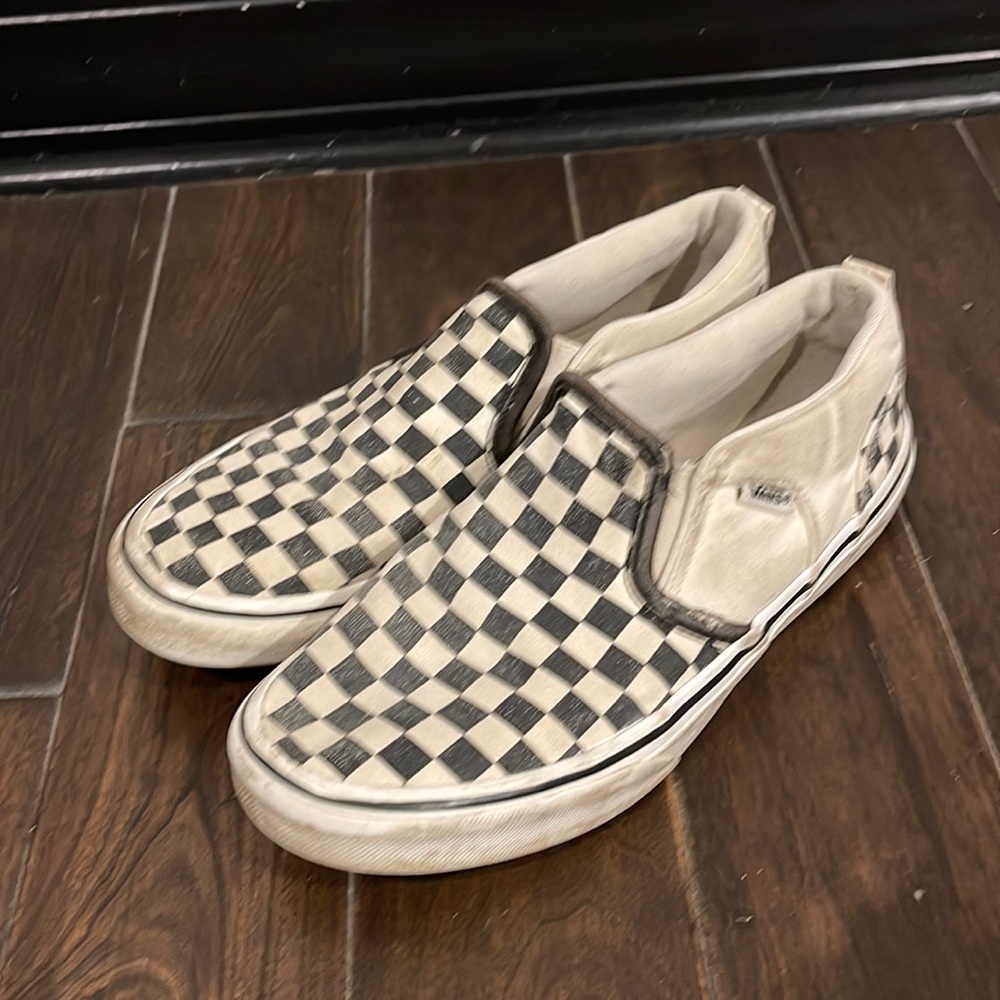 Kids checkered slip on Vans
